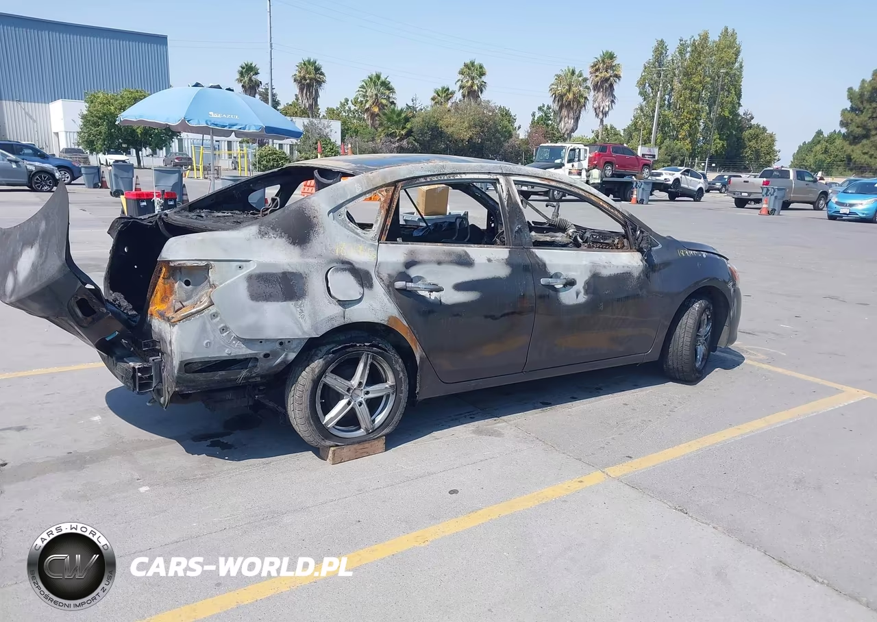 2014 Nissan Sentra S VIN:3N1AB7AP5EY249056 - 4