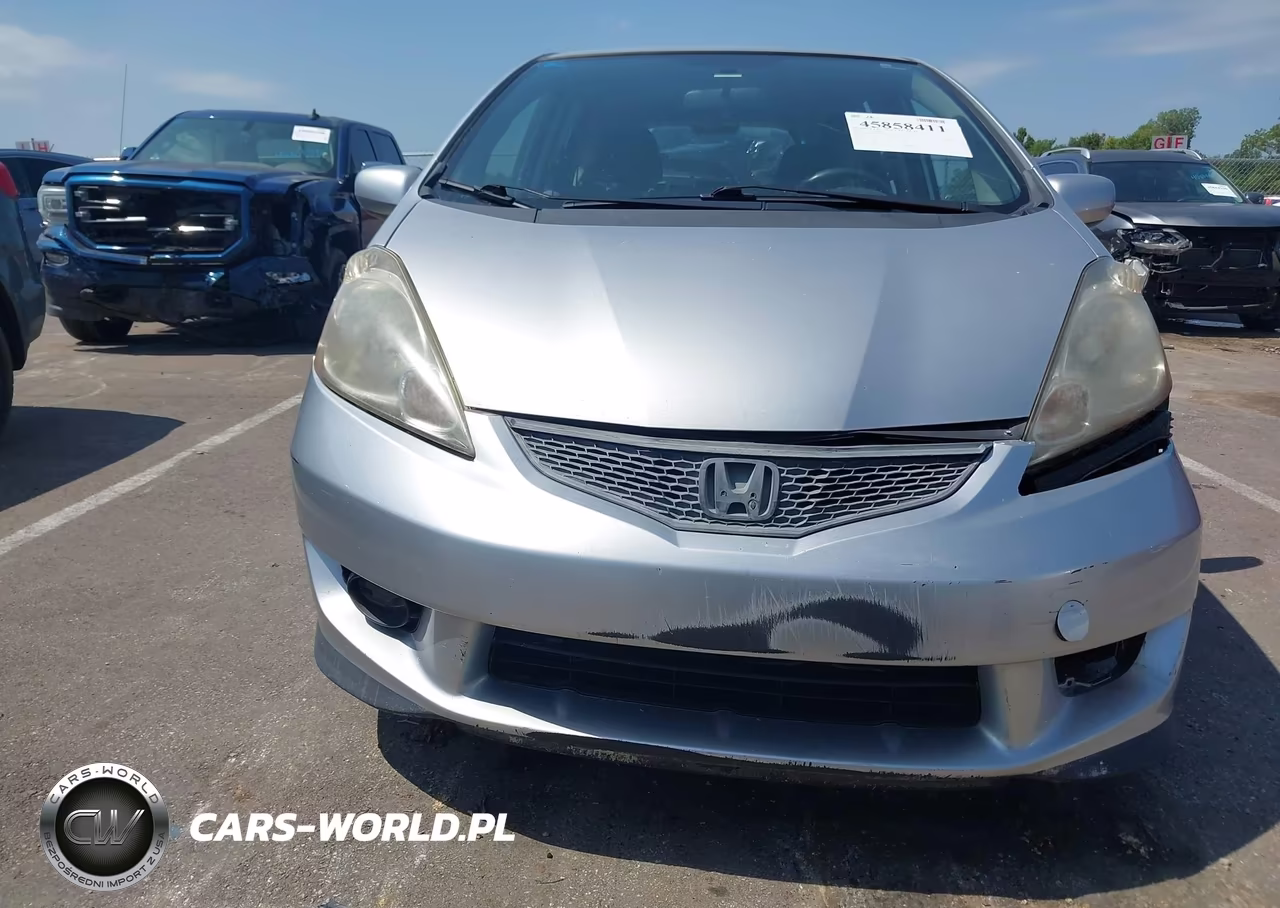 2011 Honda Fit Sport VIN:JHMGE8H51BC003004 - 17