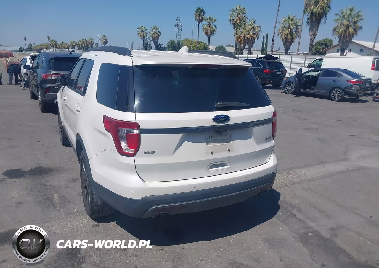 2017 Ford Explorer Xlt VIN:1FM5K8D86HGE12713 - 16