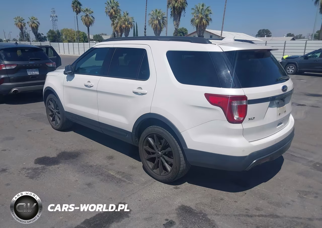 2017 Ford Explorer Xlt VIN:1FM5K8D86HGE12713 - 3