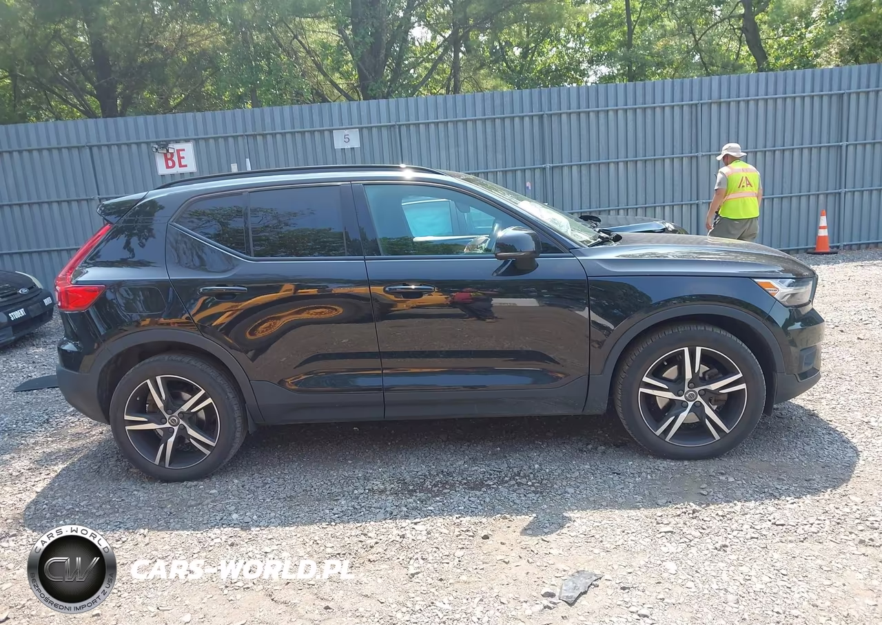2020 Volvo Xc40 T5 R-Design VIN:YV4162UM4L2344366 - 13