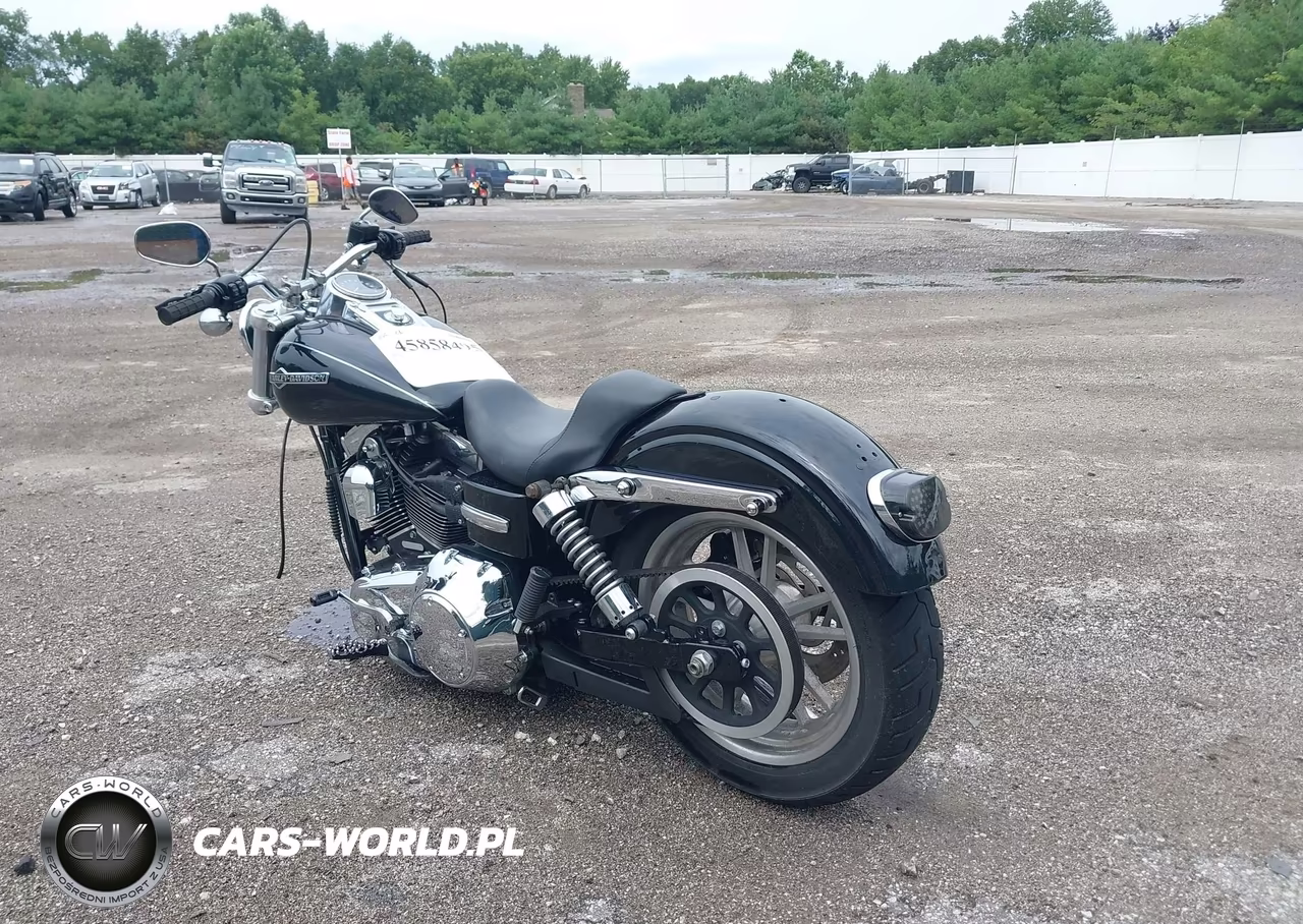 2012 Harley-Davidson Fxdc Dyna Super Glide VIN:1HD1GV415CC335305 - 3