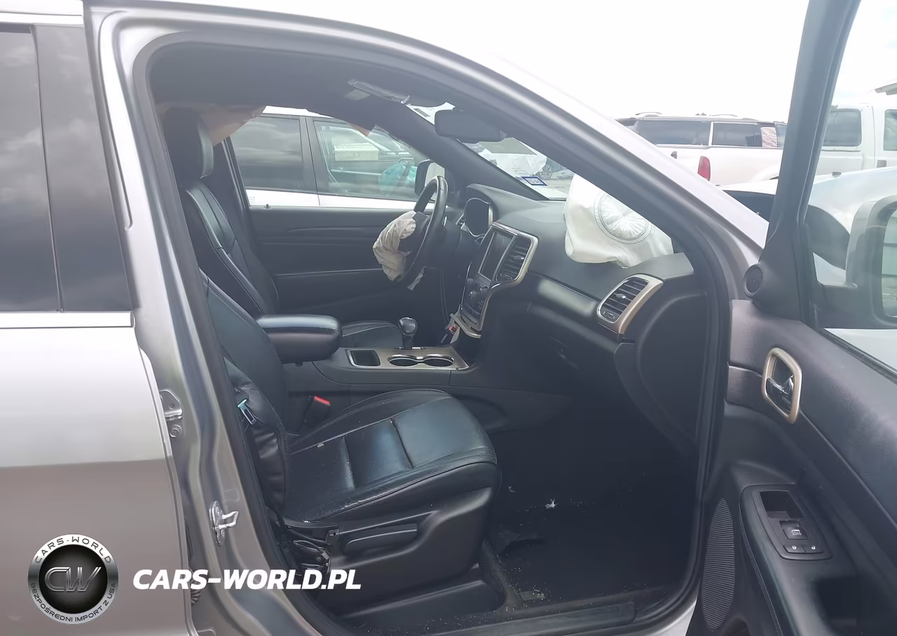 2014 Jeep Grand Cherokee Laredo VIN:1C4RJEAG5EC412028 - 5