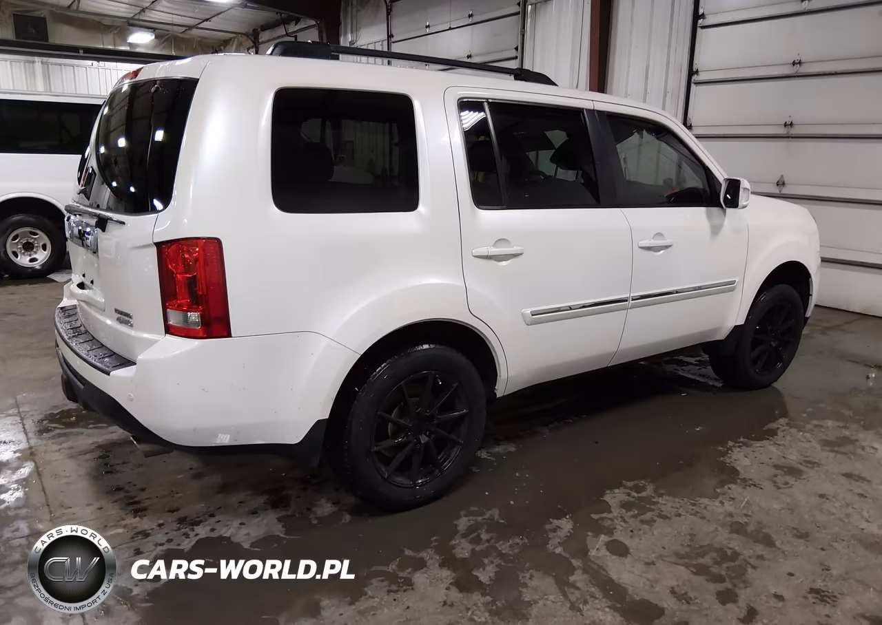 2015 Honda Pilot Touring VIN:5FNYF4H94FB024713 - 4