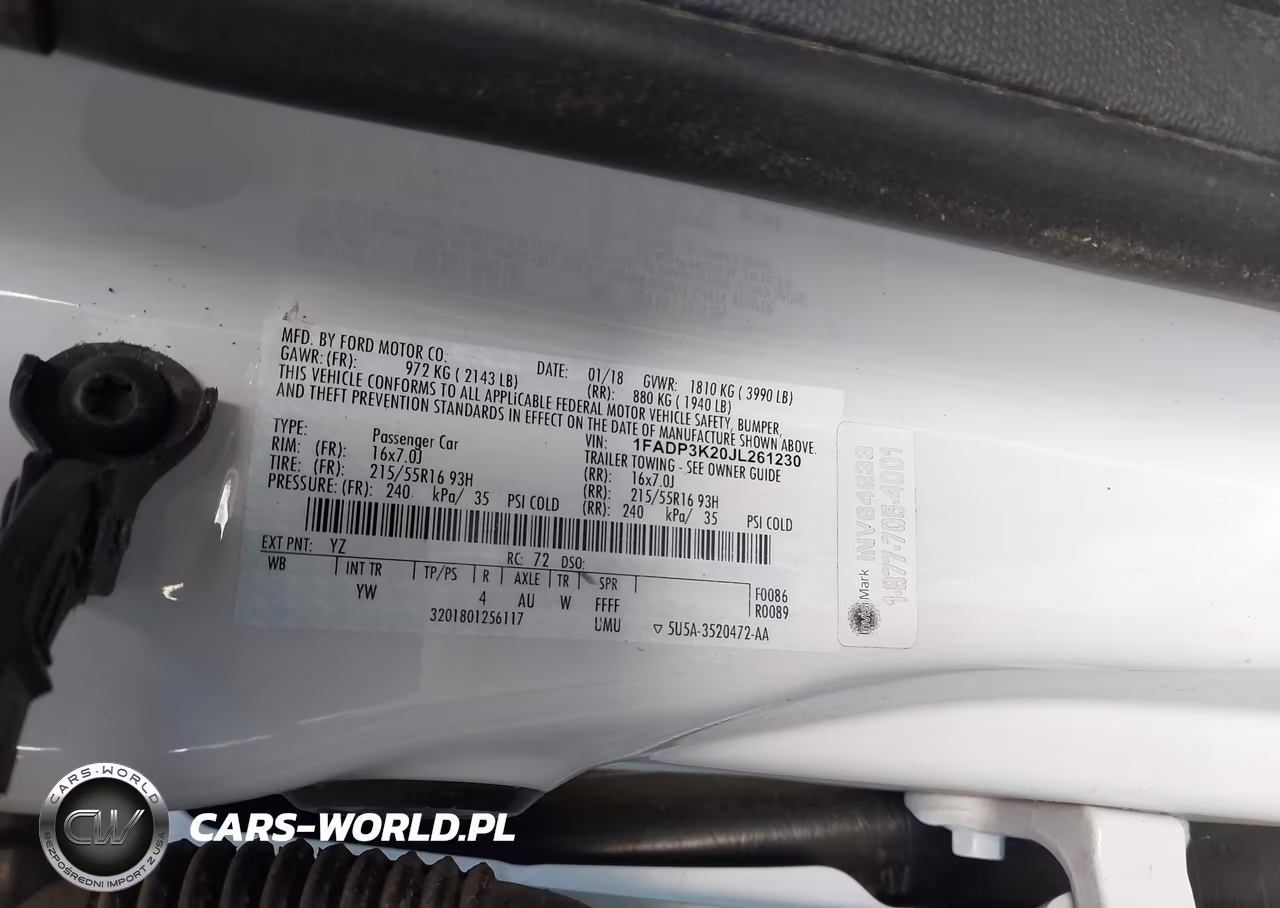 2018 Ford Focus Se VIN:1FADP3K20JL261230 - 9