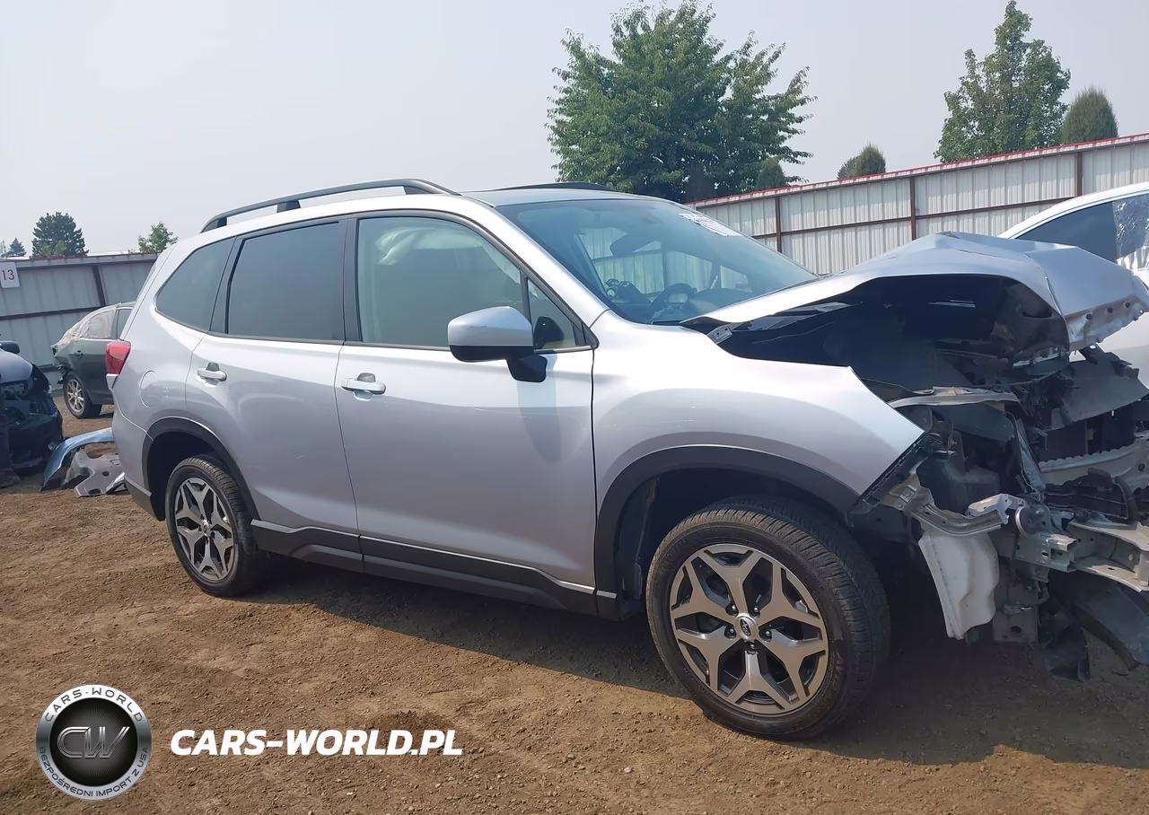 2020 Subaru Forester Premium VIN:JF2SKAJC7LH565399 - 14