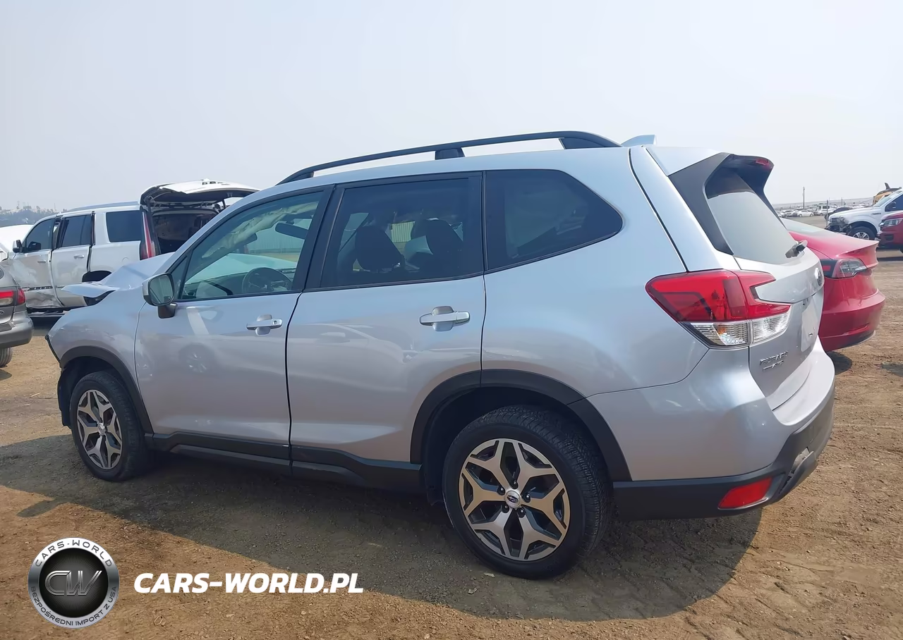 2020 Subaru Forester Premium VIN:JF2SKAJC7LH565399 - 15