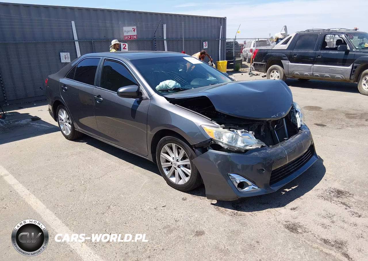 2012 Toyota Camry Xle – zdjęcie 1 z 17