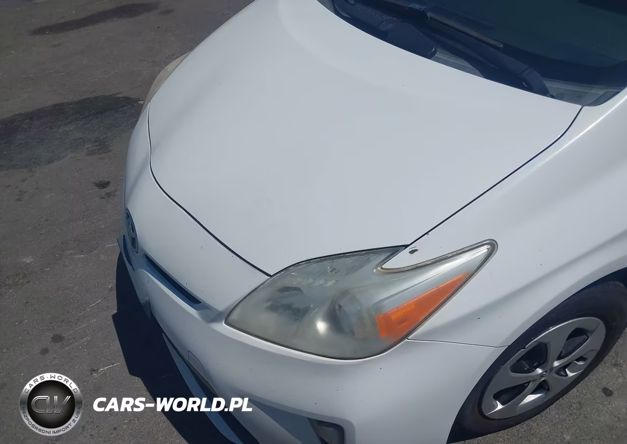 2012 Toyota Prius Three VIN:JTDKN3DU5C5527404 - 6