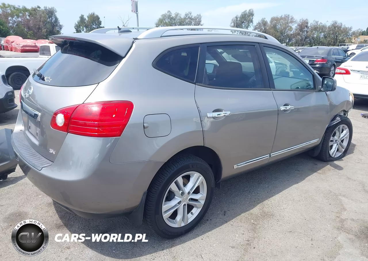 2013 Nissan Rogue Sv VIN:JN8AS5MTXDW010686 - 4