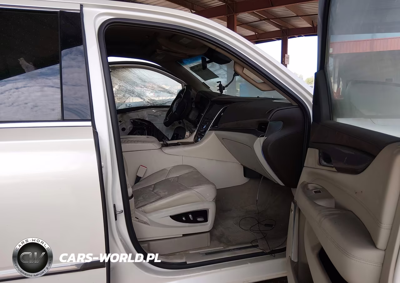2015 Cadillac Escalade Premium VIN:1GYS4CKJ1FR275704 - 5