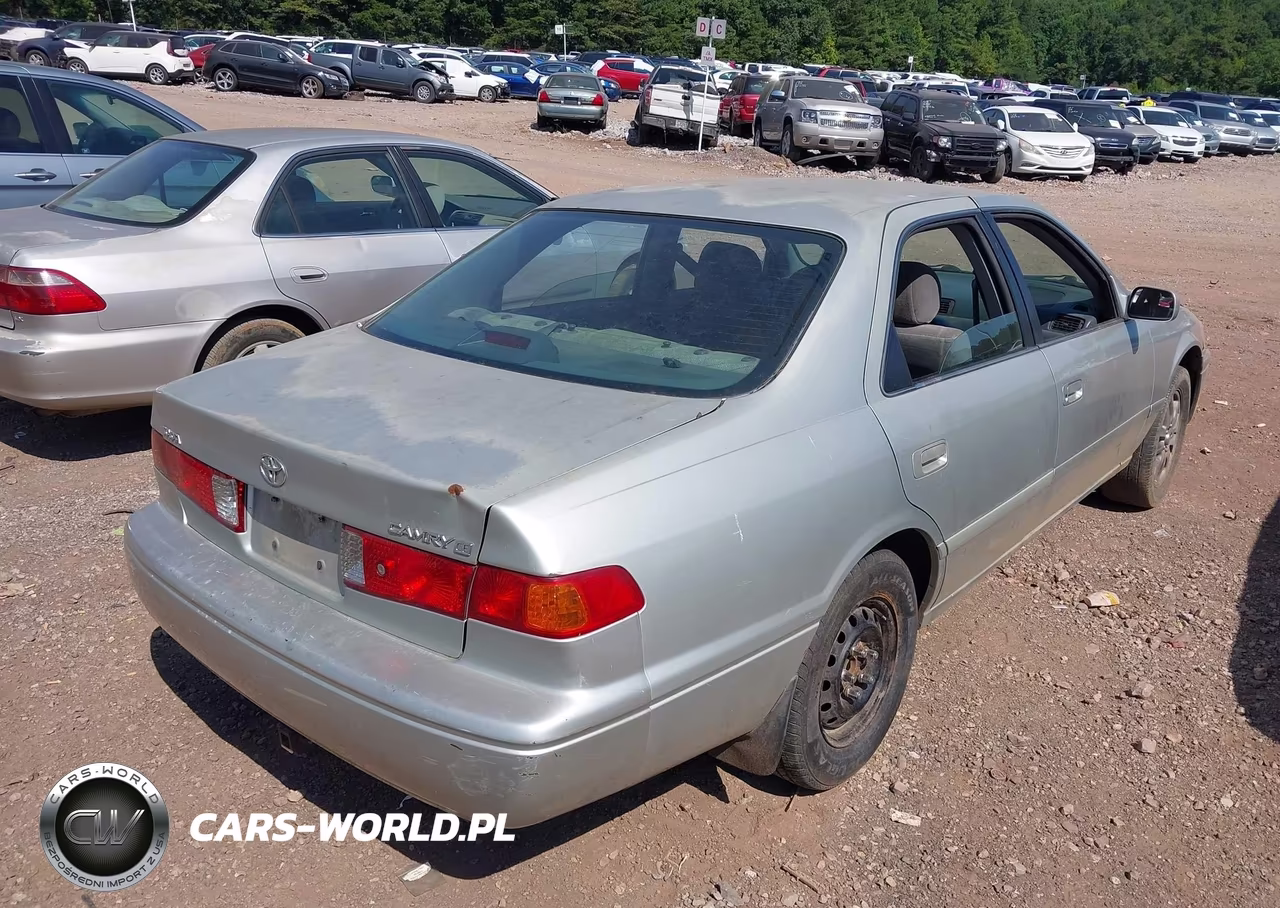 2000 Toyota Camry Ce VIN:4T1BG22K3YU011279 - 4