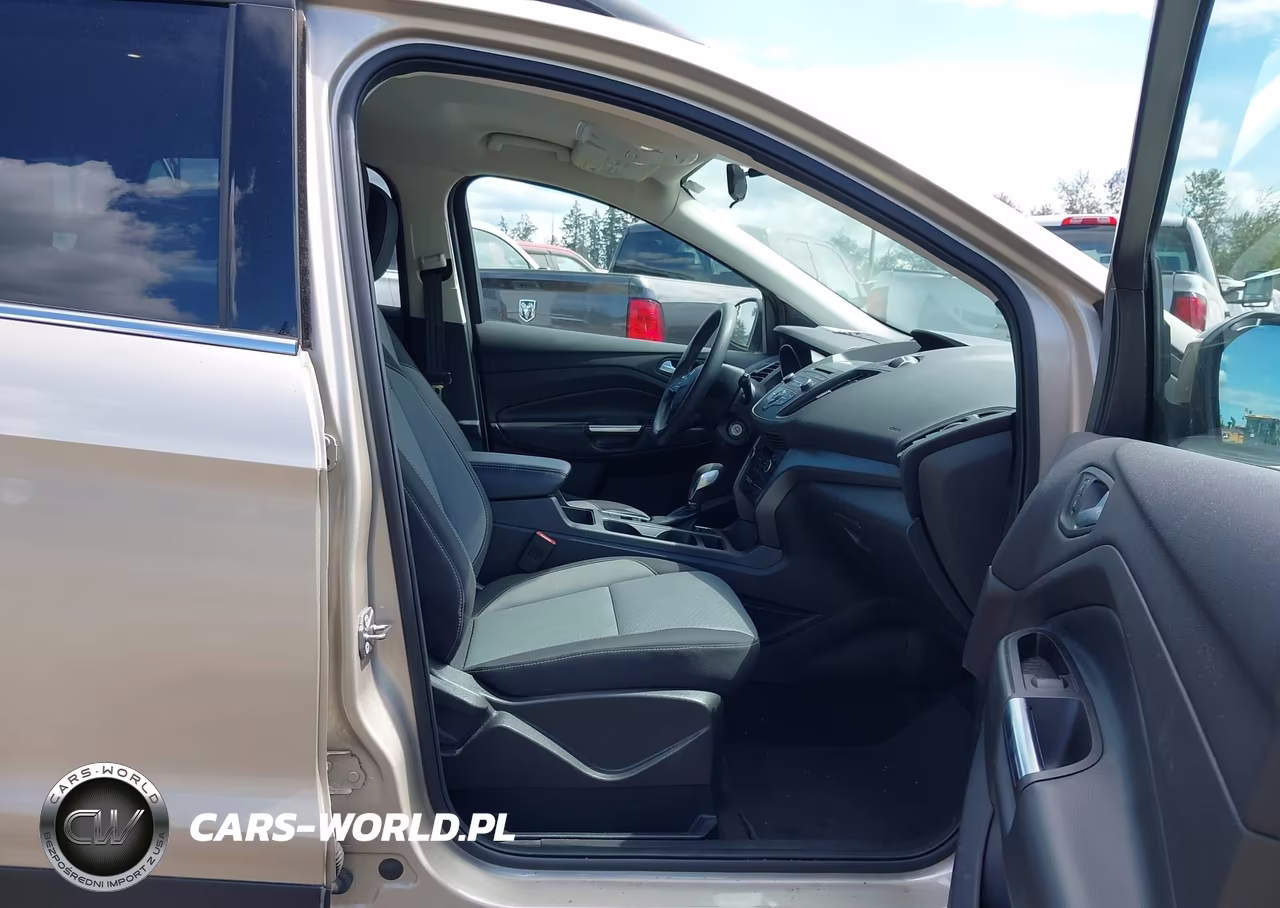 2018 Ford Escape Se VIN:1FMCU9GD0JUD08810 - 5