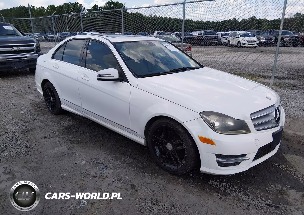 2013 Mercedes-Benz C 300 Sport 4Matic – zdjęcie 1 z 16