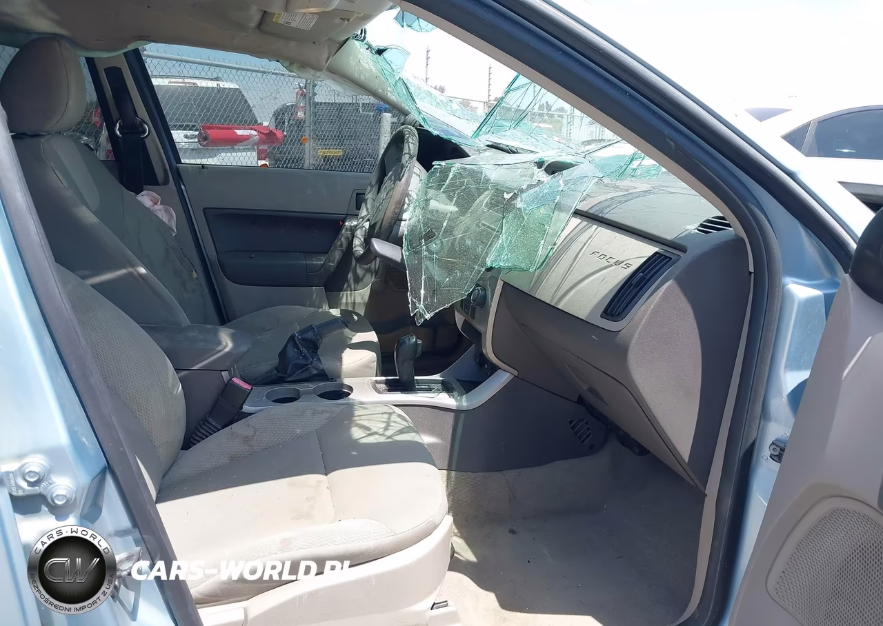 2009 Ford Focus S VIN:1FAHP34N69W211404 - 5