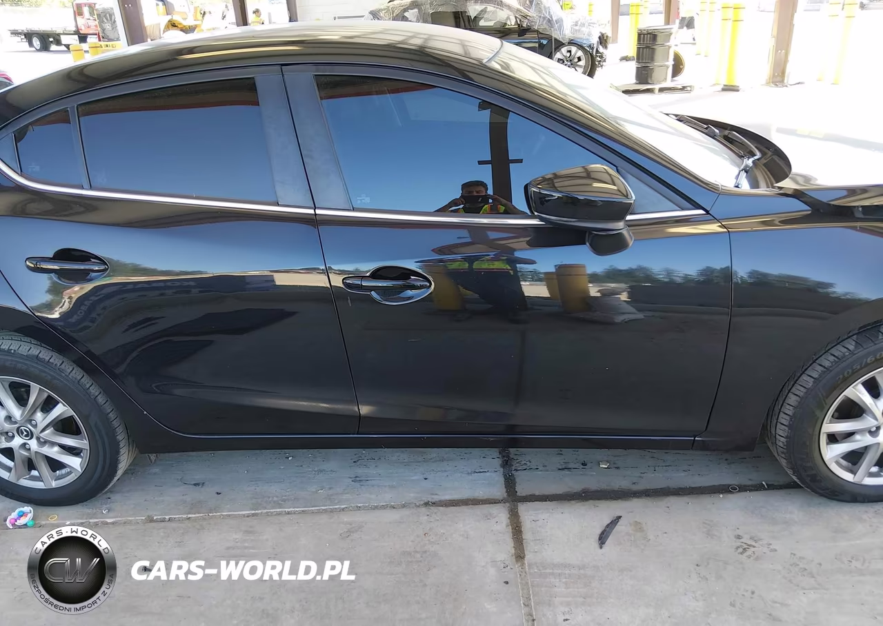2018 Mazda Mazda3 Sport VIN:3MZBN1U70JM175478 - 13