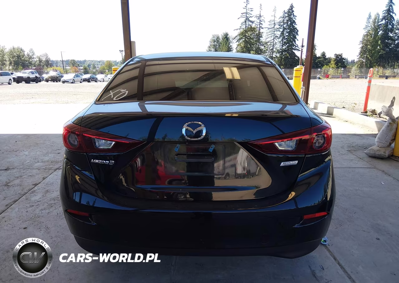 2018 Mazda Mazda3 Sport VIN:3MZBN1U70JM175478 - 16