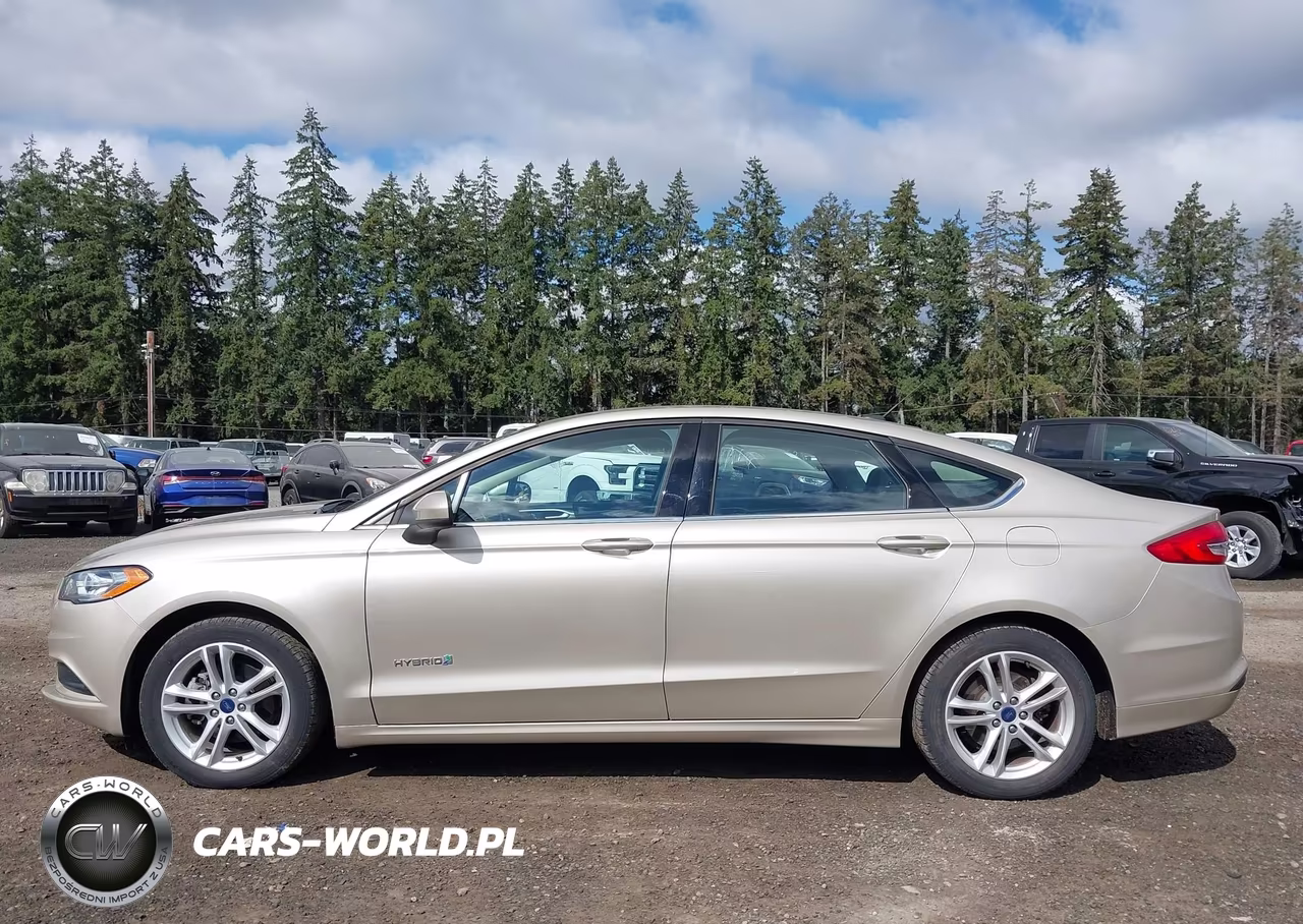 2018 Ford Fusion Hybrid S VIN:3FA6P0UU5JR261697 - 14