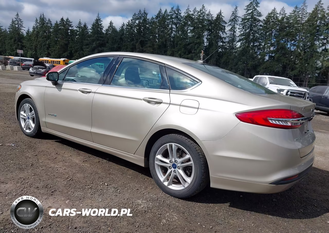 2018 Ford Fusion Hybrid S VIN:3FA6P0UU5JR261697 - 3