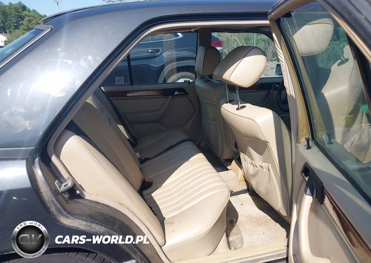 1992 Mercedes-Benz 300 D VIN:WDBEB28D4NB621352 - 8