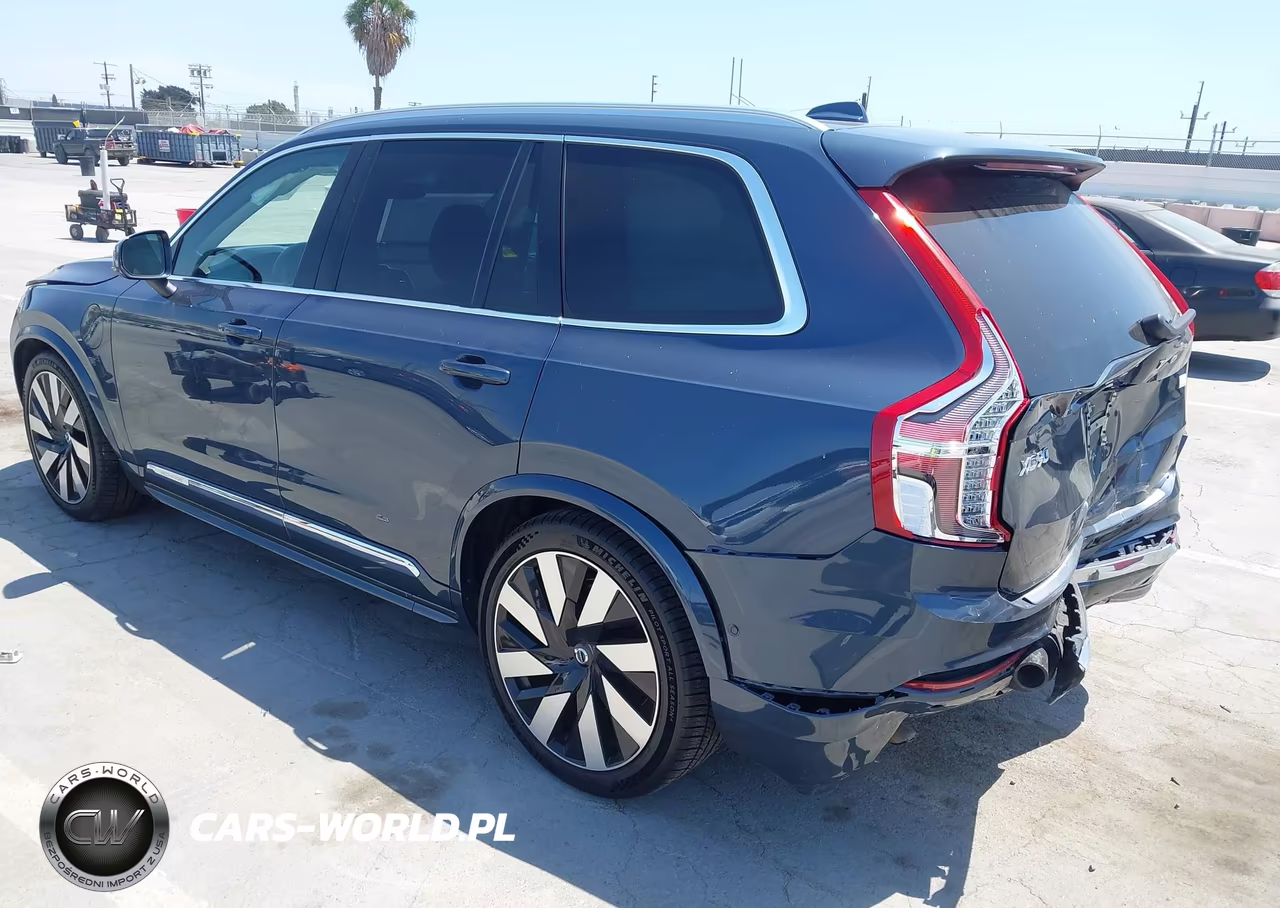 2023 Volvo Xc90 Recharge Plug-In Hybrid T8 Ultimate 6-Seater VIN:YV4H600A4P1974768 - 3