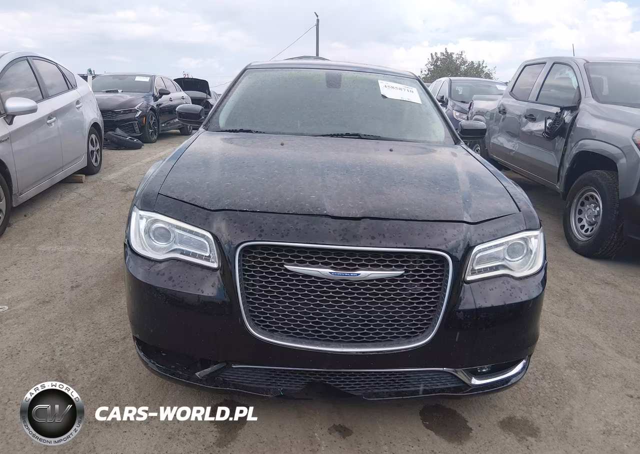 2017 Chrysler 300 Limited VIN:2C3CCAAG7HH526711 - 6