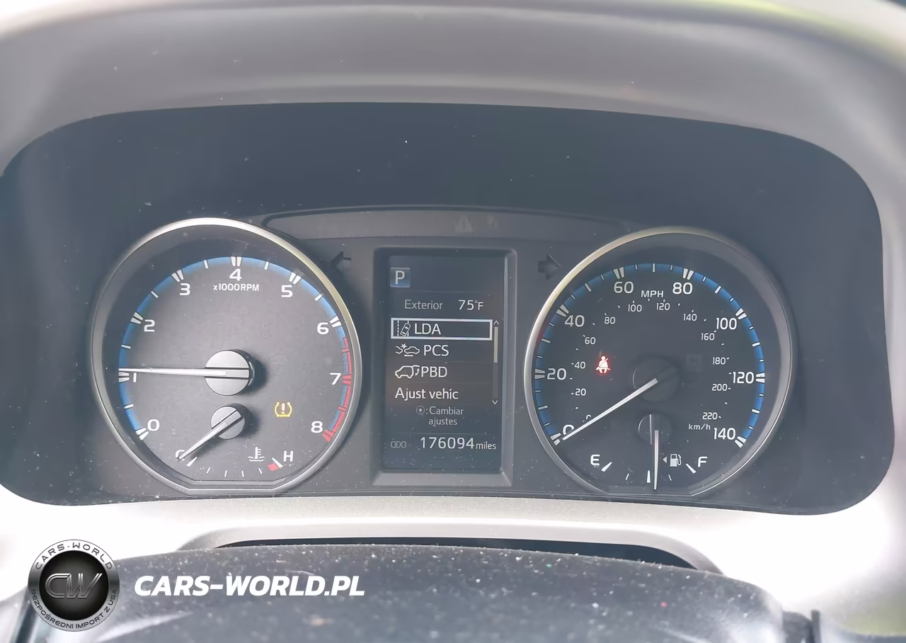 2017 Toyota Rav4 Xle VIN:JTMWFREV9HJ116787 - 7