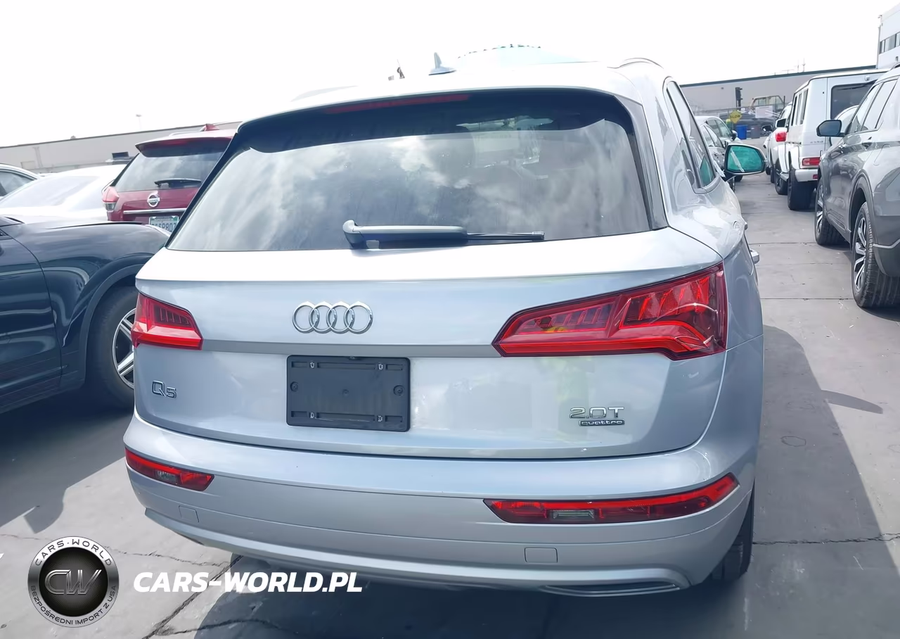 2018 Audi Q5 2.0T Premium-2.0T Tech Premium VIN:WA1ANAFY4J2077592 - 17