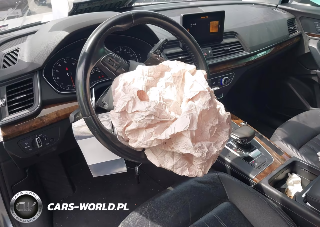 2018 Audi Q5 2.0T Premium-2.0T Tech Premium VIN:WA1ANAFY4J2077592 - 22