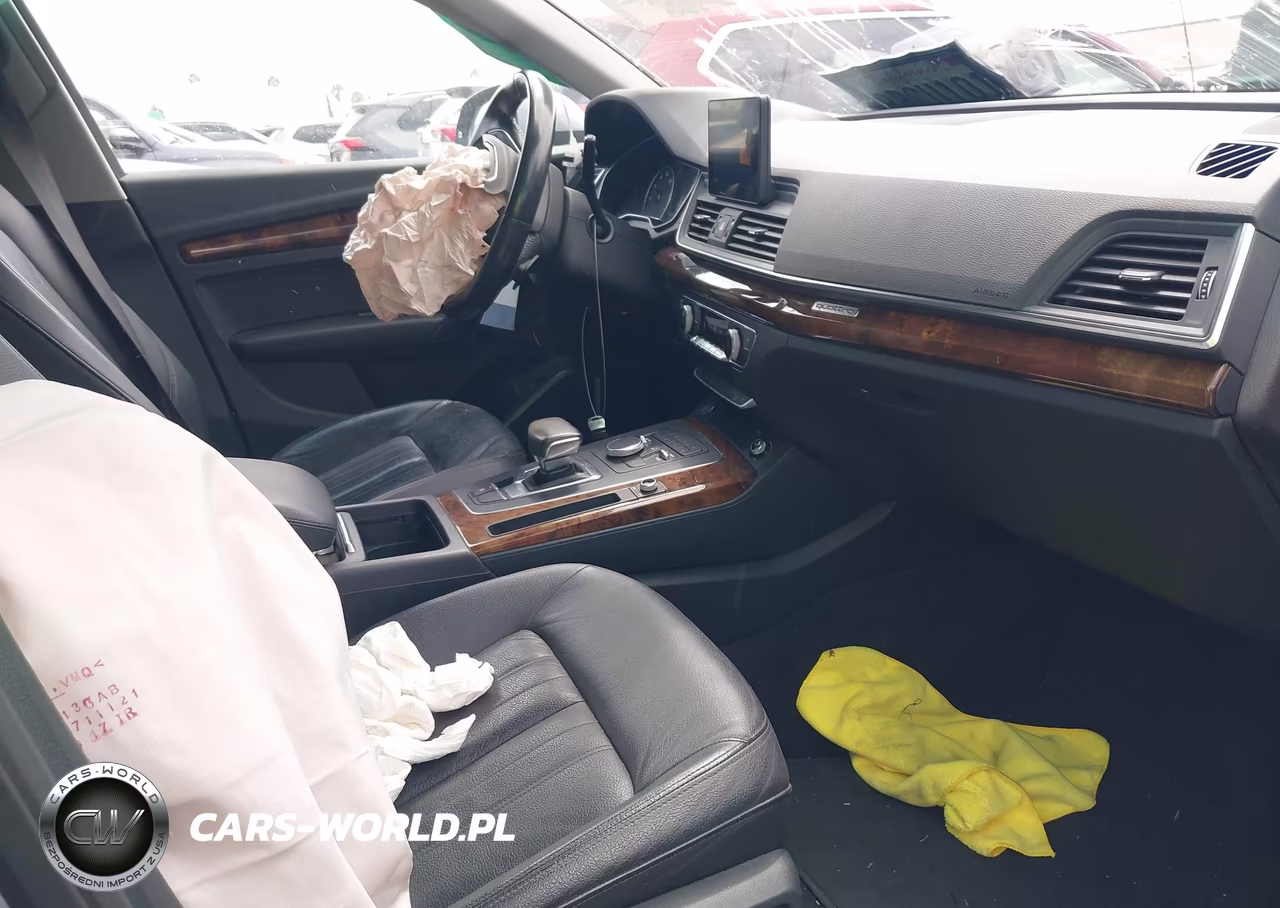 2018 Audi Q5 2.0T Premium-2.0T Tech Premium VIN:WA1ANAFY4J2077592 - 5