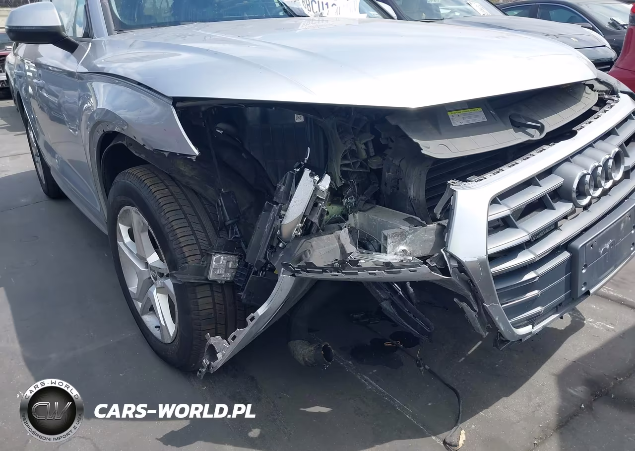 2018 Audi Q5 2.0T Premium-2.0T Tech Premium VIN:WA1ANAFY4J2077592 - 6