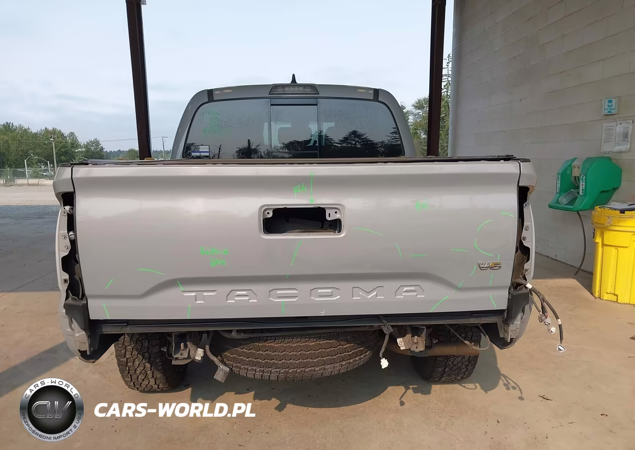2018 Toyota Tacoma Trd Off Road VIN:5TFCZ5AN2JX161954 - 17