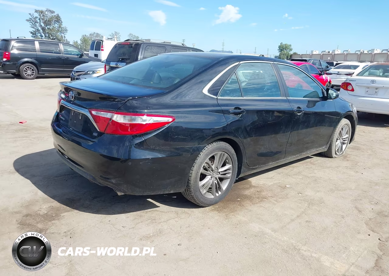 2016 Toyota Camry Se VIN:4T1BF1FK3GU577089 - 4