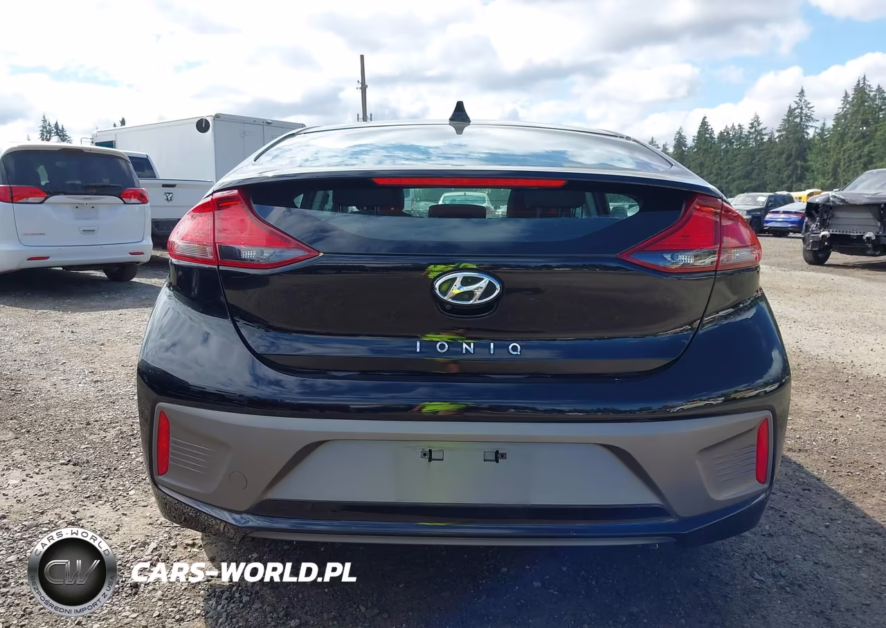 2018 Hyundai Ioniq Hybrid Blue VIN:KMHC65LC3JU075568 - 16