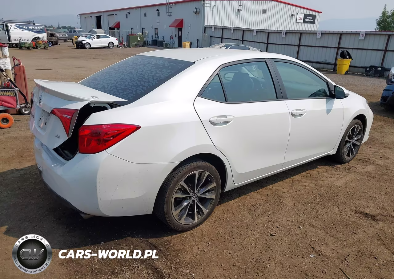 2019 Toyota Corolla Se VIN:5YFBURHE5KP881045 - 4