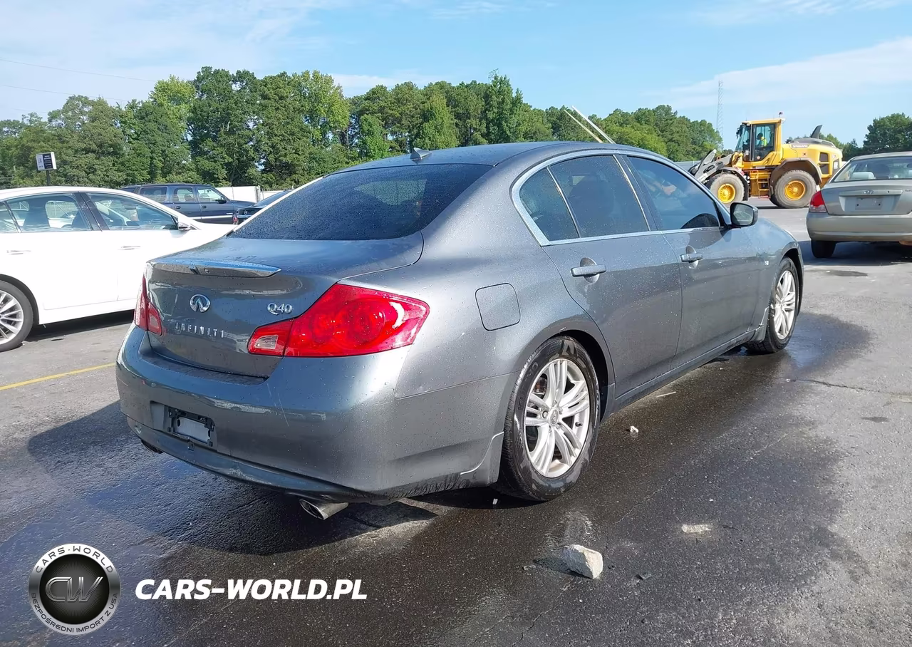 2015 Infiniti Q40 VIN:JN1CV6AP0FM501326 - 4