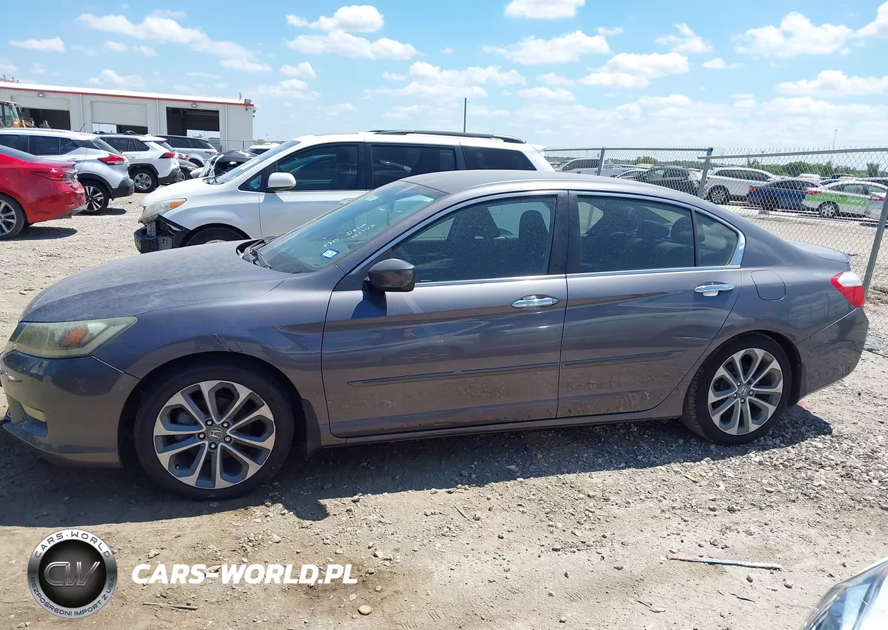 2015 Honda Accord Sport VIN:1HGCR2E56FA109988 - 14