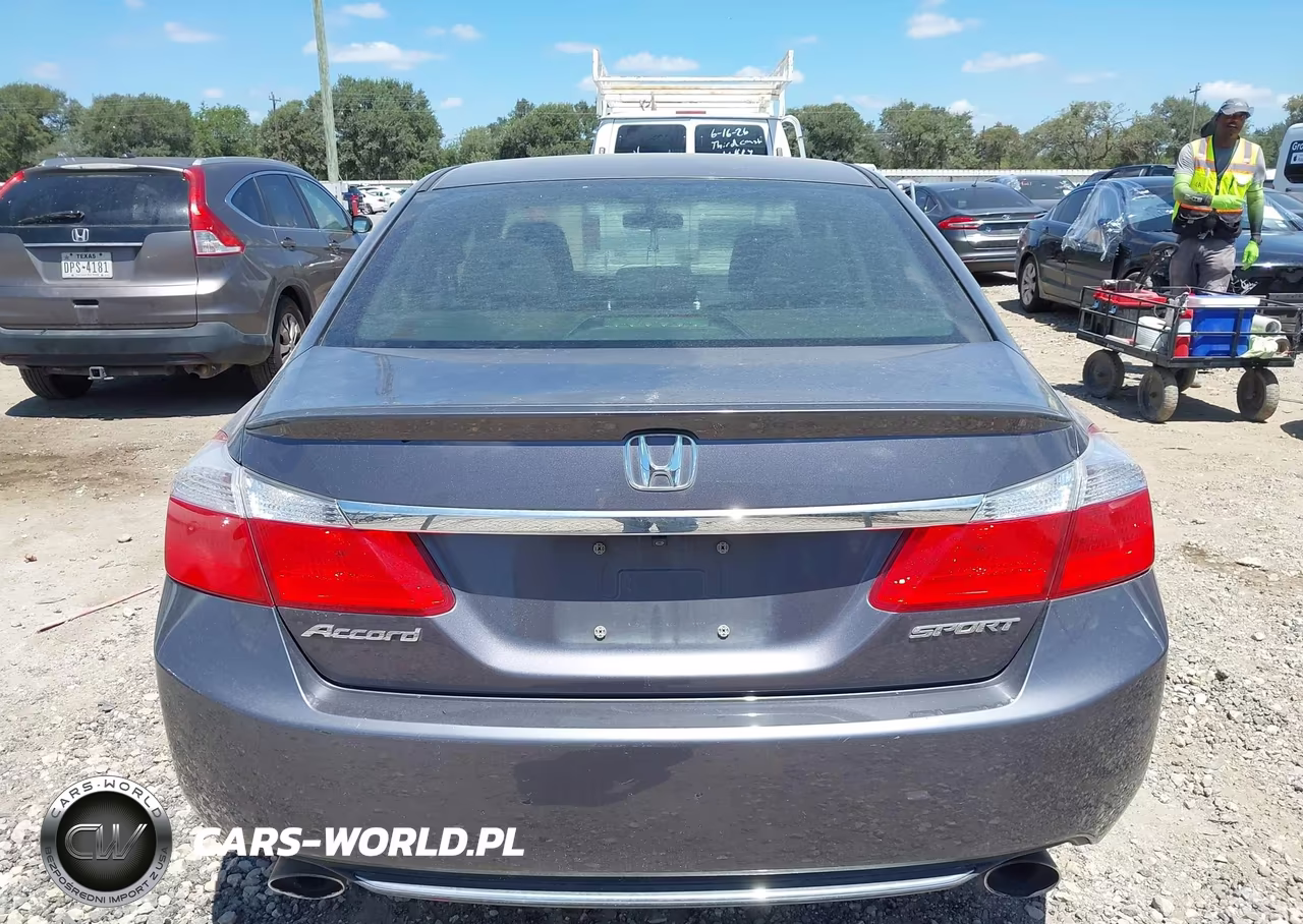 2015 Honda Accord Sport VIN:1HGCR2E56FA109988 - 16