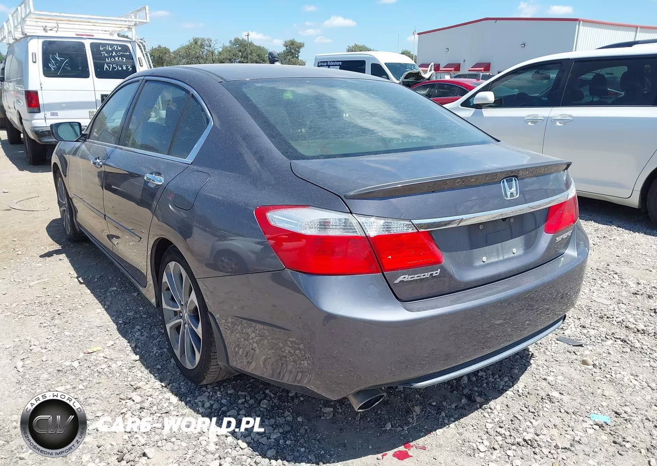 2015 Honda Accord Sport VIN:1HGCR2E56FA109988 - 3