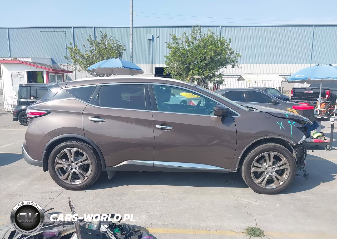 2018 Nissan Murano Platinum VIN:5N1AZ2MG7JN138244 - 14