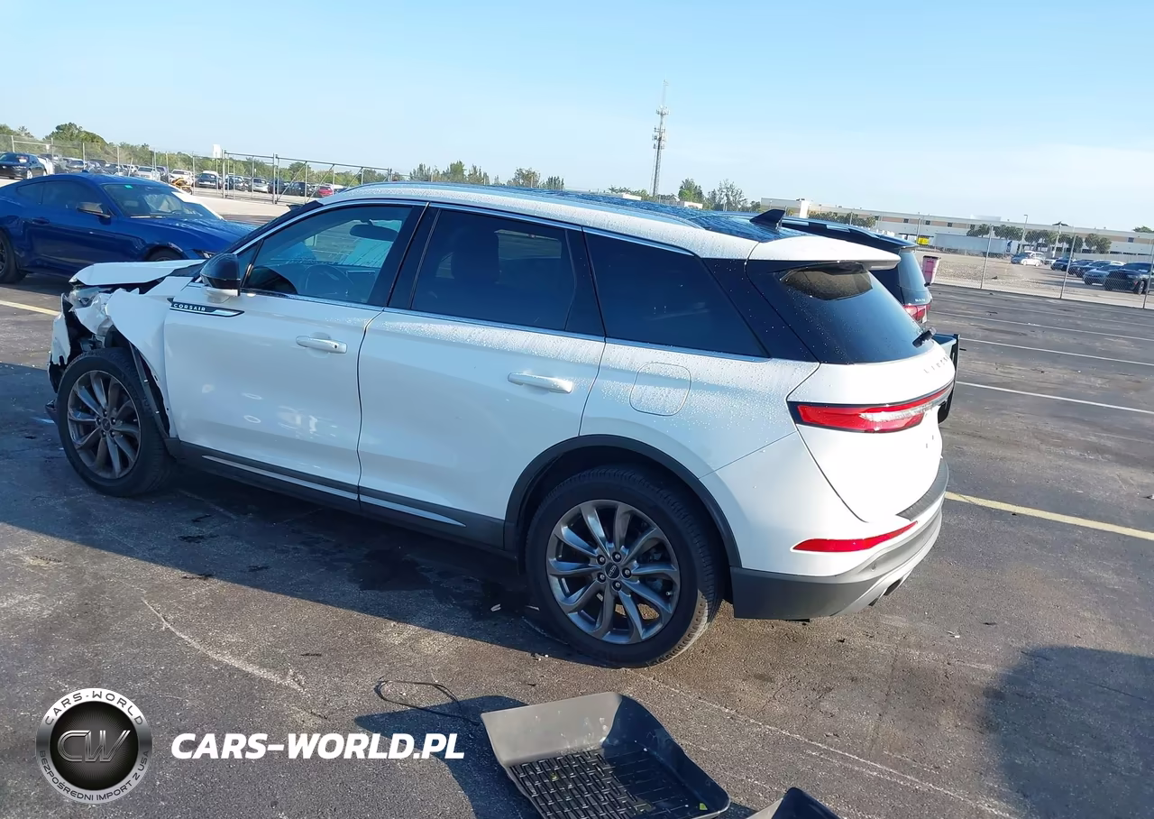 2020 Lincoln Corsair Standard VIN:5LMCJ1C99LUL09093 - 3