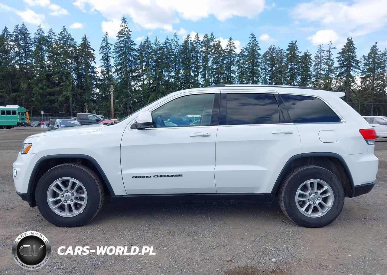 2018 Jeep Grand Cherokee Laredo E 4X2 VIN:1C4RJEAGXJC168094 - 14