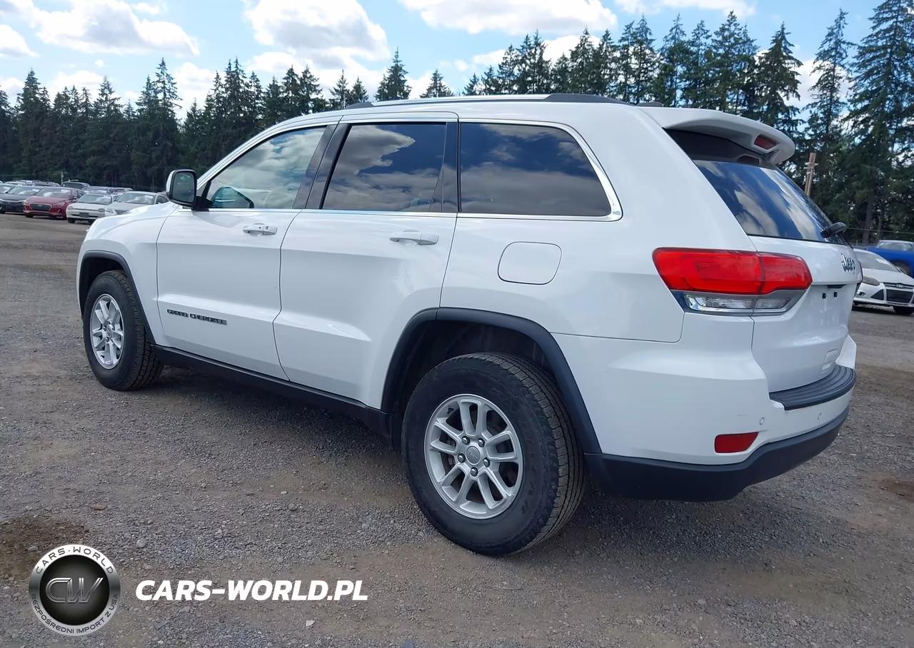 2018 Jeep Grand Cherokee Laredo E 4X2 VIN:1C4RJEAGXJC168094 - 3