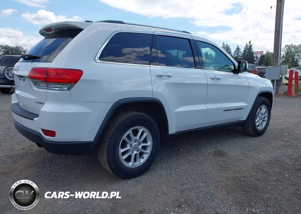 2018 Jeep Grand Cherokee Laredo E 4X2 VIN:1C4RJEAGXJC168094 - 4