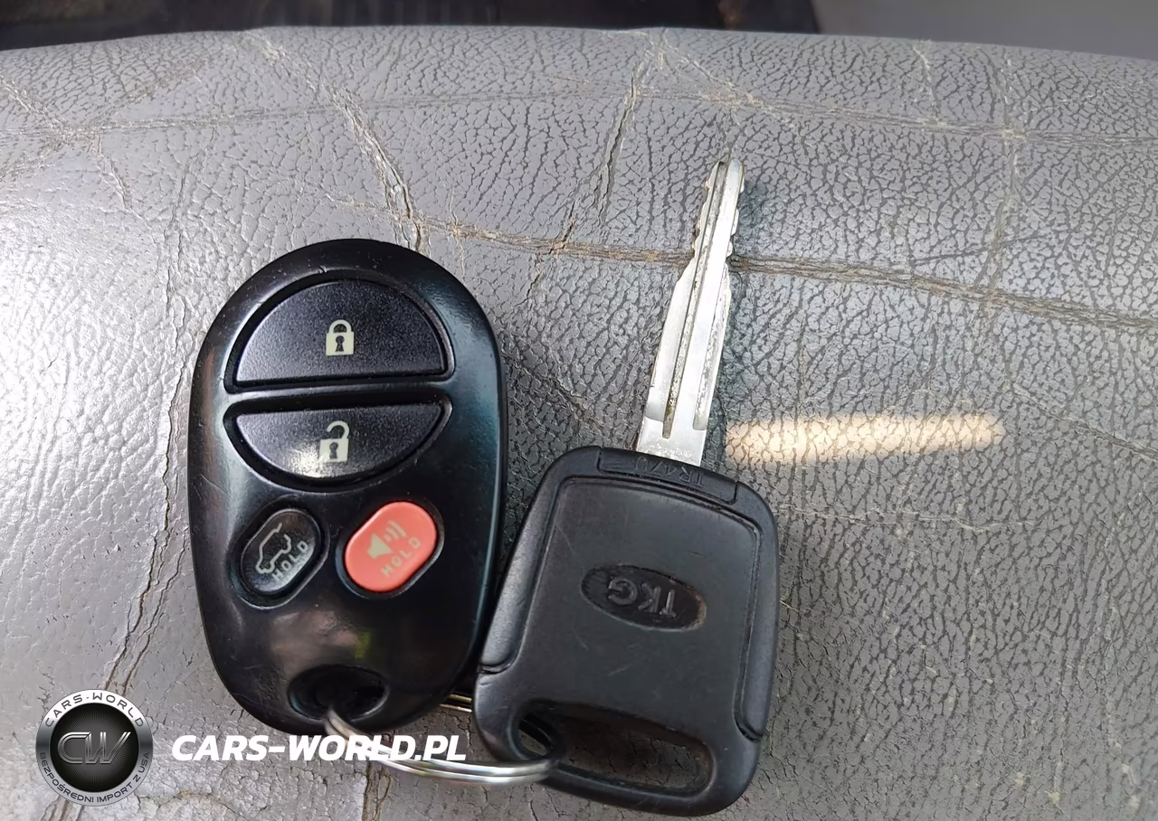 2011 Toyota Highlander Hybrid Base V6 VIN:JTEBC3EH9B2003482 - 11