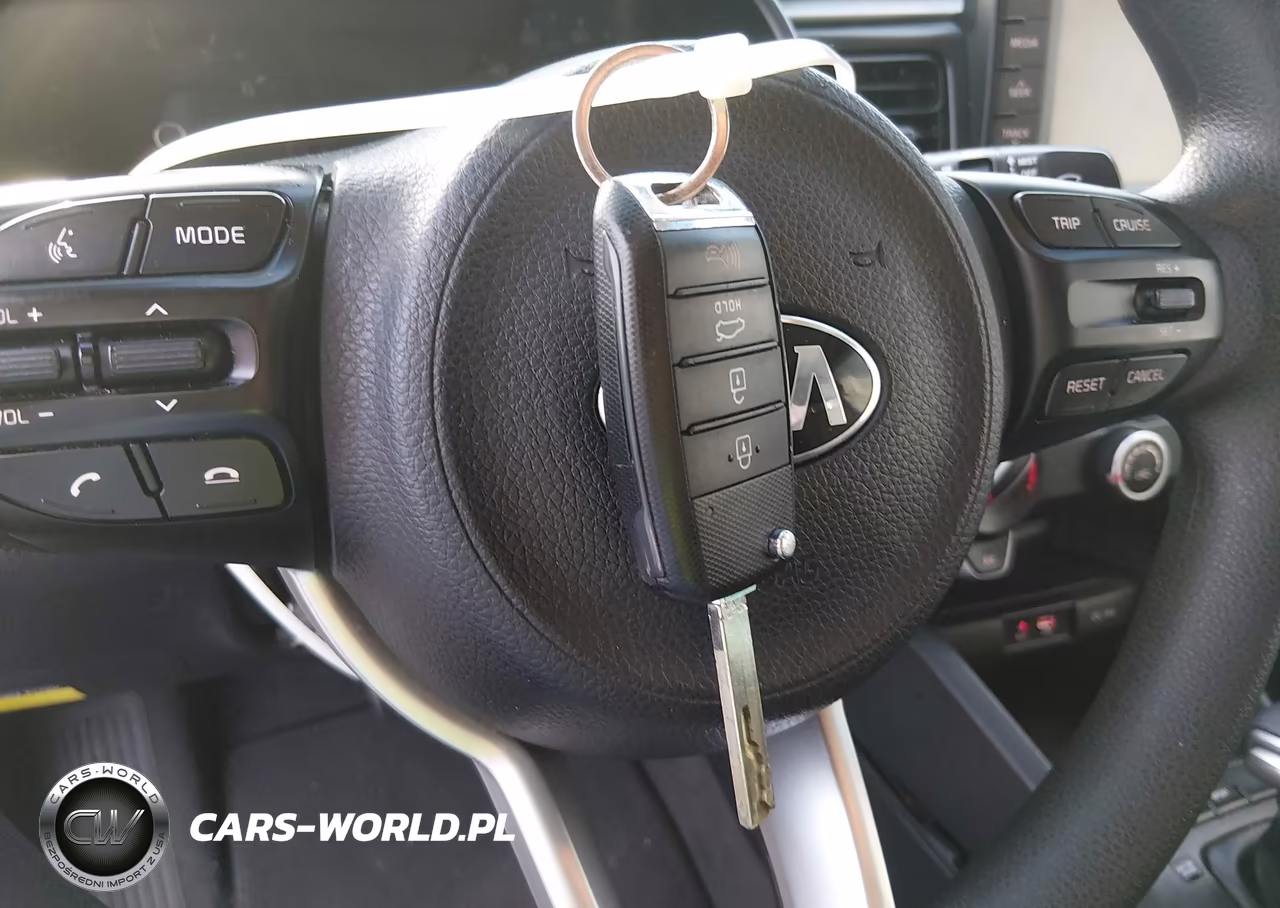 2020 Kia Rio S VIN:3KPA24AD6LE255884 - 11