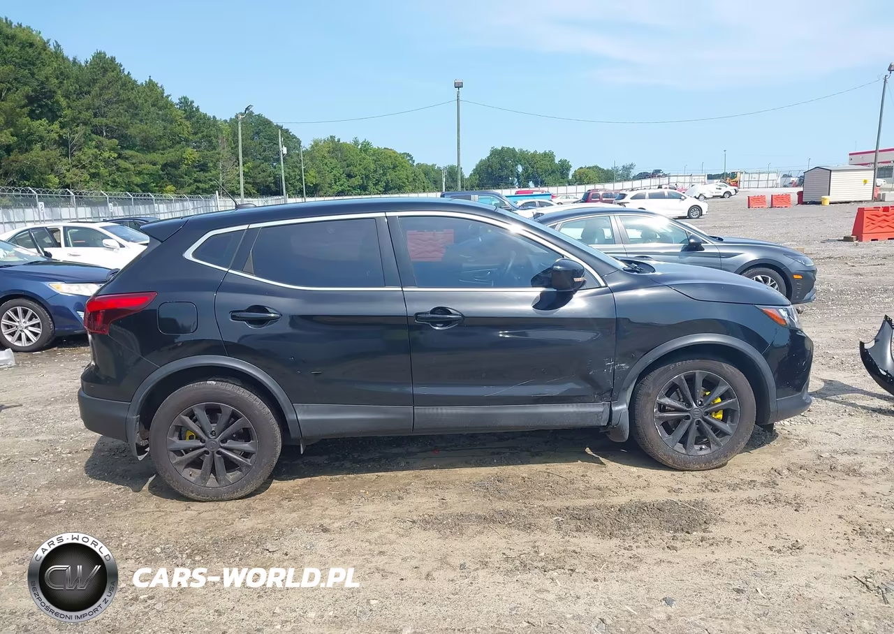 2018 Nissan Rogue Sport S VIN:JN1BJ1CP1JW182054 - 13