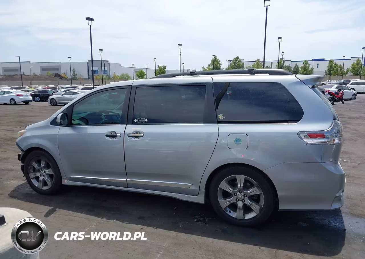 2012 Toyota Sienna Se 8 Passenger VIN:5TDXK3DC8CS220180 - 15