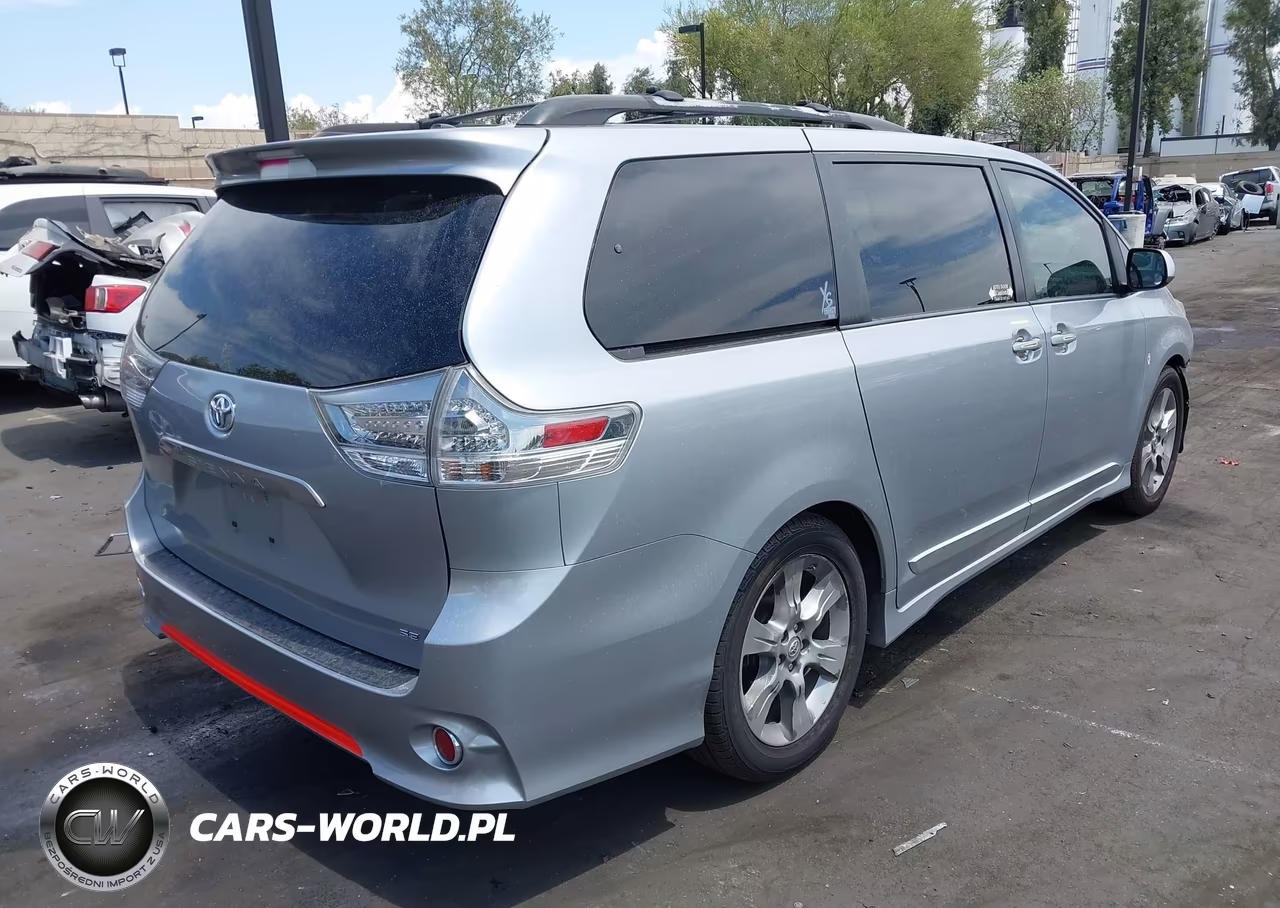 2012 Toyota Sienna Se 8 Passenger VIN:5TDXK3DC8CS220180 - 4
