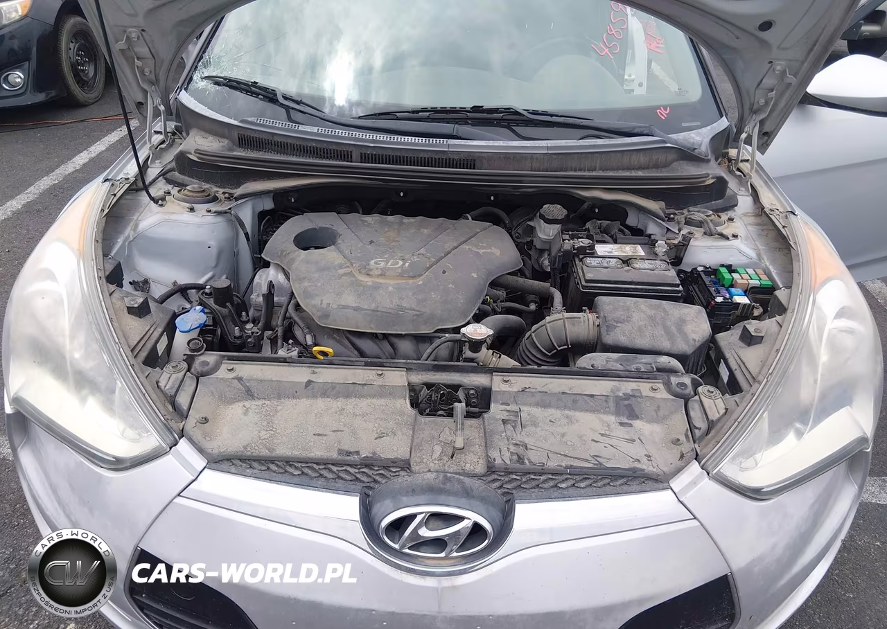 2012 Hyundai Veloster Base W-Black VIN:KMHTC6AD3CU055981 - 10